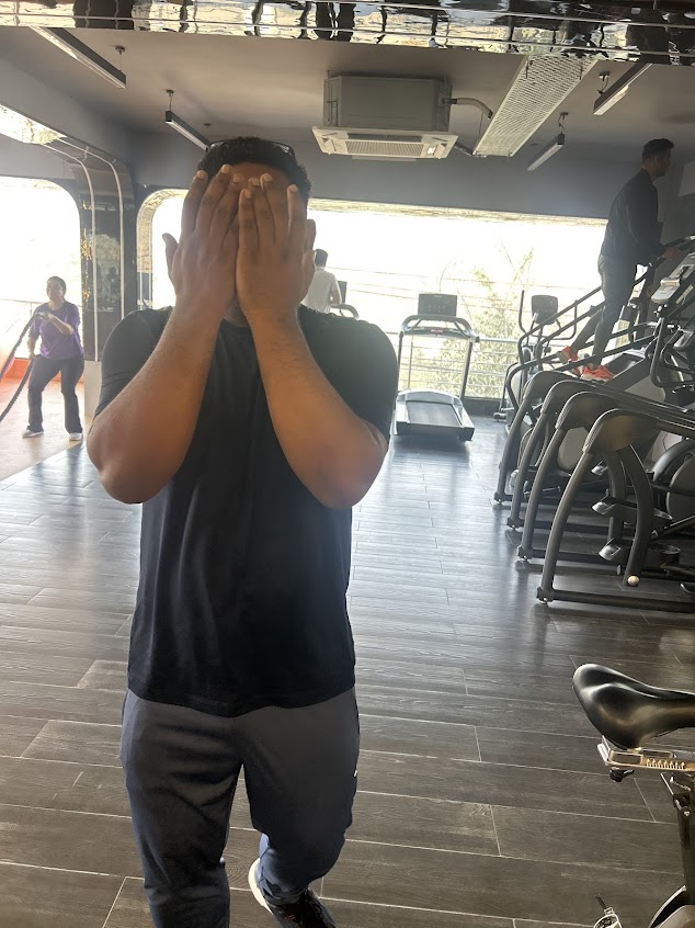 Inside the training floors of Elite Fitness Club, scene 10